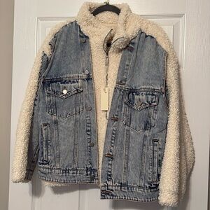 BLANKNYC Sherpa denim jacket NWT Size medium